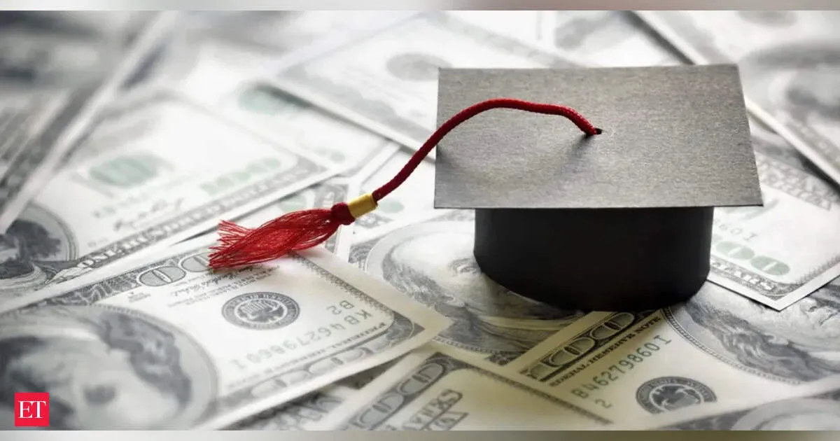2026 US student loan overhaul cuts repayment options and tightens borrowing limits for parents and grads