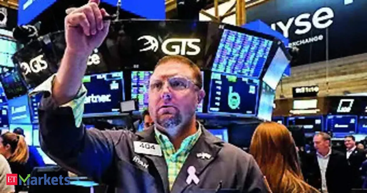 S&P 500 and Nasdaq hit record highs as earnings surge and crude falls weekly gains
