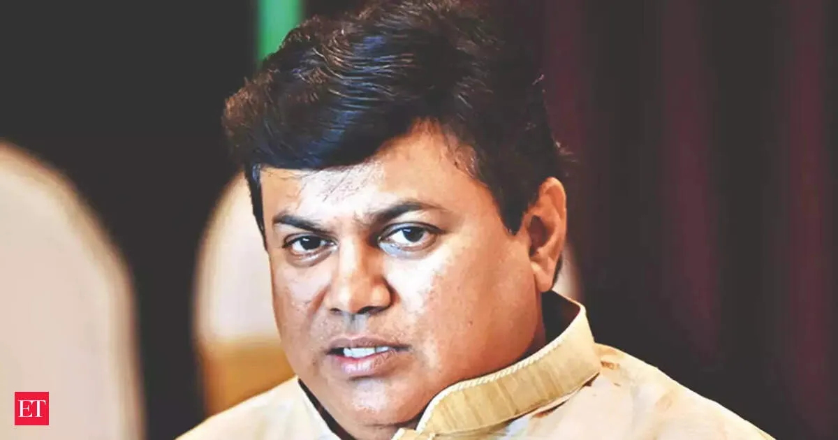Uday Samant says Paranjpe was inducted into Shiv Sena to block MVA entry