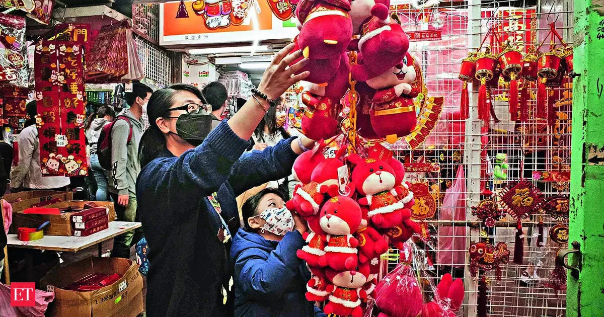 China’s credit growth slows sharply as households repay record debt in April