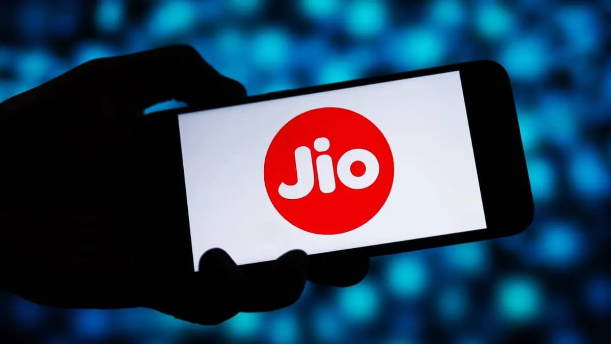 Jio Platforms IPO Pivot Explained as Ambani Switches to Pure Fundraising in Mumbai Listing