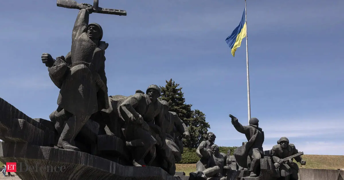 Ceasefire between Ukraine and Russia wobbles as weekend attacks spark fresh blame