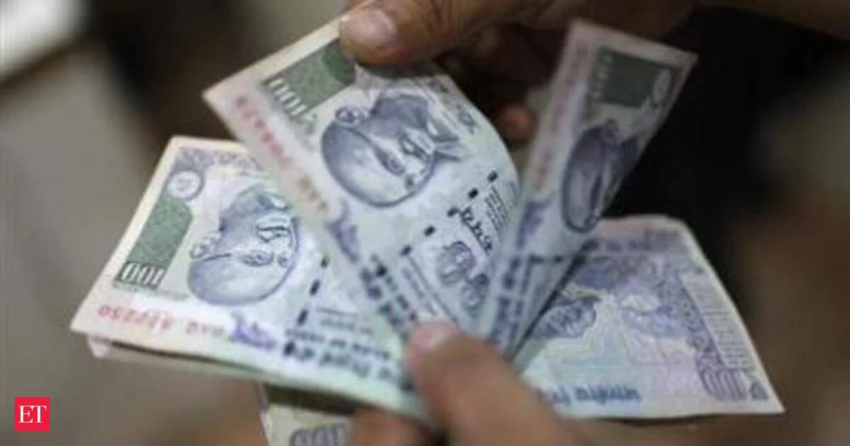 India eyes new dollar inflow plan as rupee weakens and reserves come under pressure