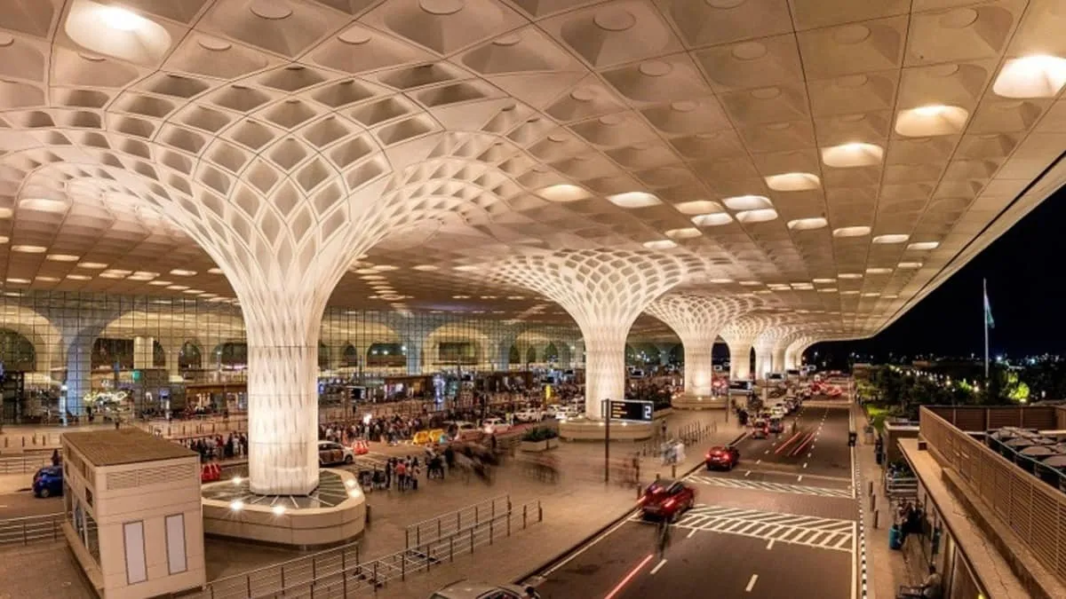 Mumbai Airport runway shutdown for six hours tomorrow disrupting flights between 11 and 5