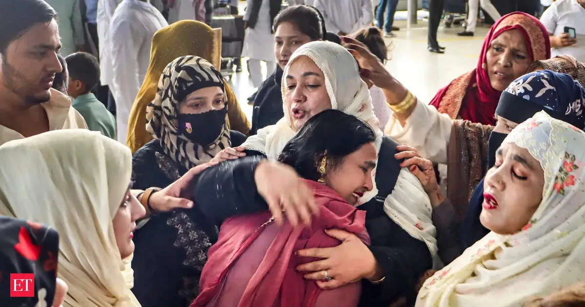 Congress demands rollback of Haj airfare hike of Rs 10000 accusing it of affordability squeeze