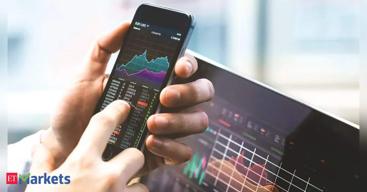 Retail and HNIs pivot from direct stocks to mutual funds as SIP surges and FII fades